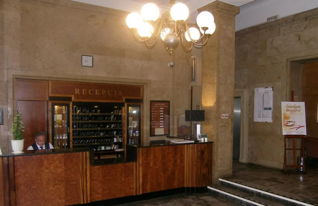 Hotel Rzymski-1